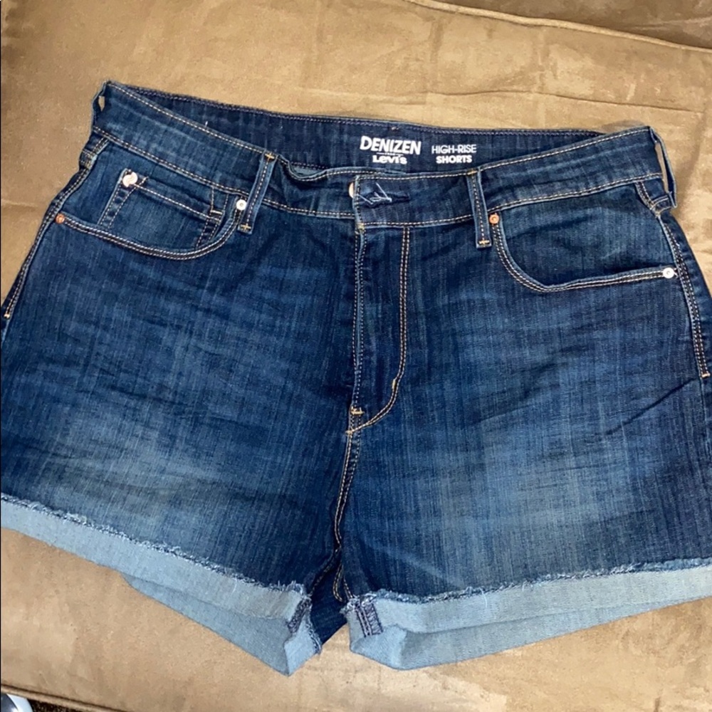 NEVER WORN